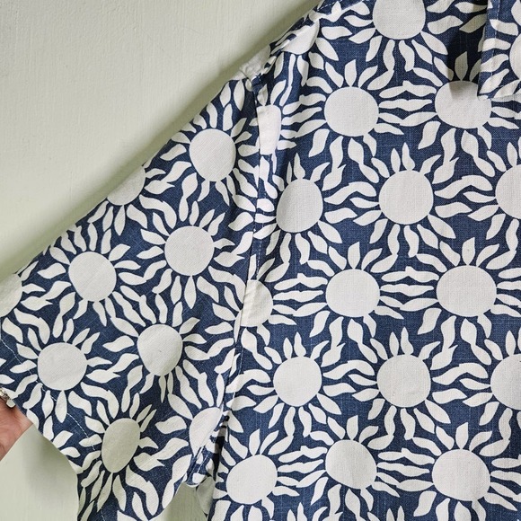 Scandia Woods Boho Sun Print Button Front Camp Shirt Men's 2X Blue White - Picture 5 of 6